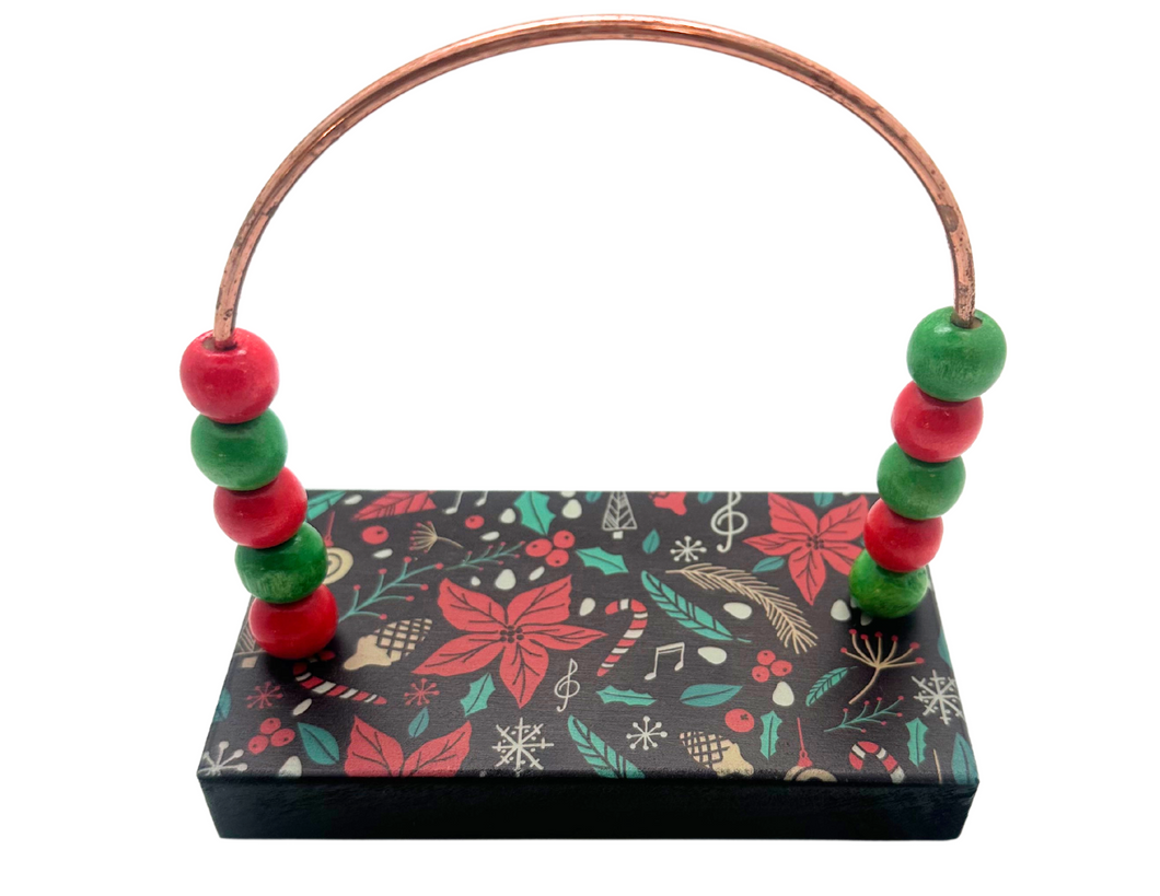 Holiday Flowers Red and Green Bead Counter